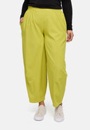 'Livia' Hose – Weite Passform, cleanes Design, & stretch