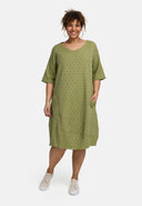 Vestido 'Olina' – leve, estruturado e com elasticidade suave