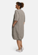 Vestido 'Olina' – leve, estruturado e com elasticidade suave