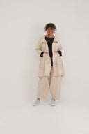'Livia' Hose – Weite Passform, cleanes Design, & stretch